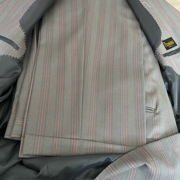 Pedrini Italian suit - Picture 4 of 4